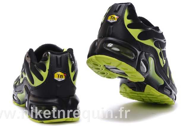 air tn 2010 noir jaune (2).JPG